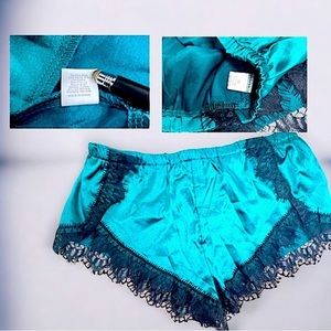 Lingerie l 2-Piece Set l Emerald Green l Lace Accent l Adjustable Straps l M New